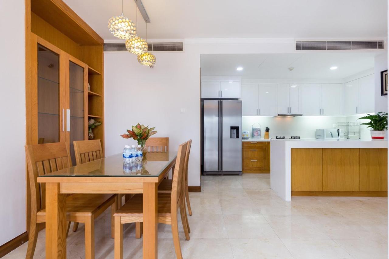 Modern Apartments In Rivergate Căn hộ