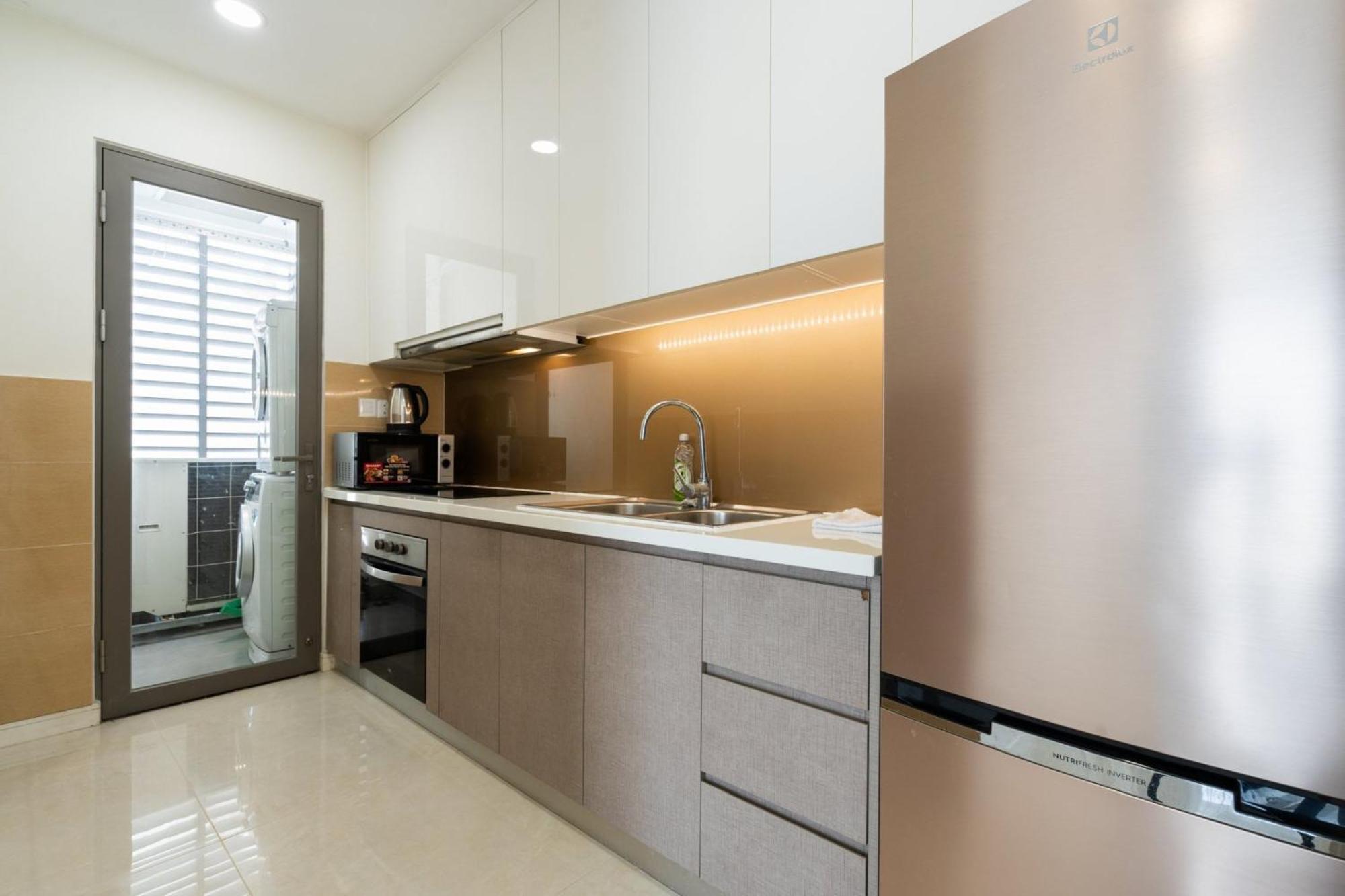 Modern Apartments In Rivergate Căn hộ